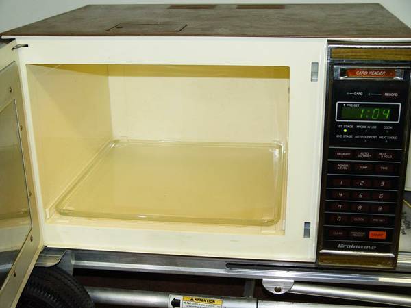 80lb 1985 Toshiba Microwave! For 50$ this thing is super clean and