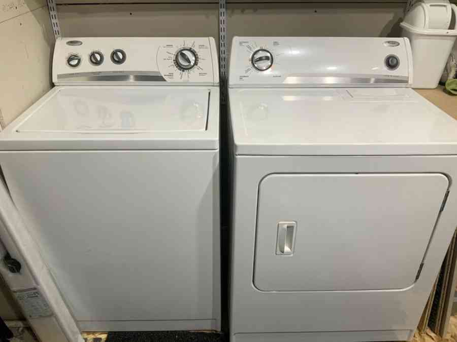 Kenmore washer and dryer from 1970s (museum