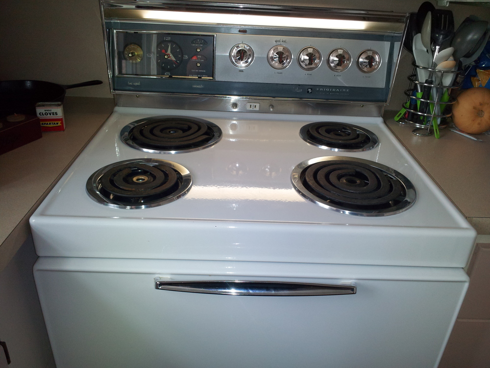 Frigidaire compact 30 stove vintage - bxeafrican