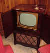 02 TV-as-found-open.jpg (52975 bytes)